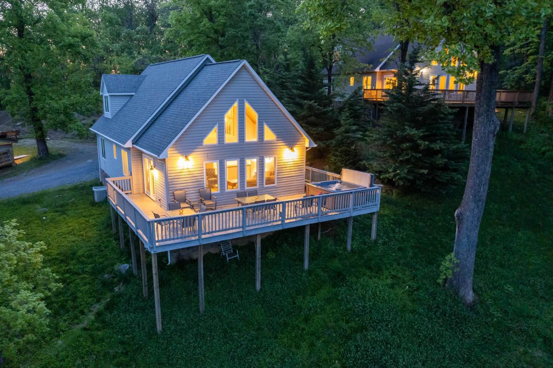 Love Ridge Mountain Lodging Lyndhurst 外观 照片