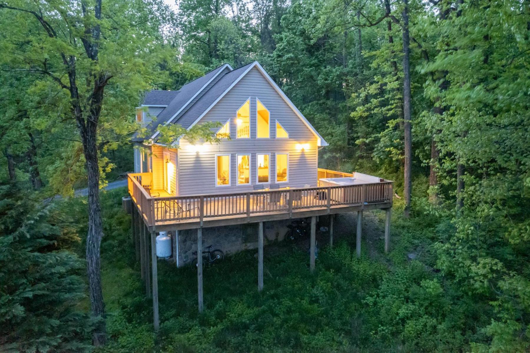 Love Ridge Mountain Lodging Lyndhurst 外观 照片